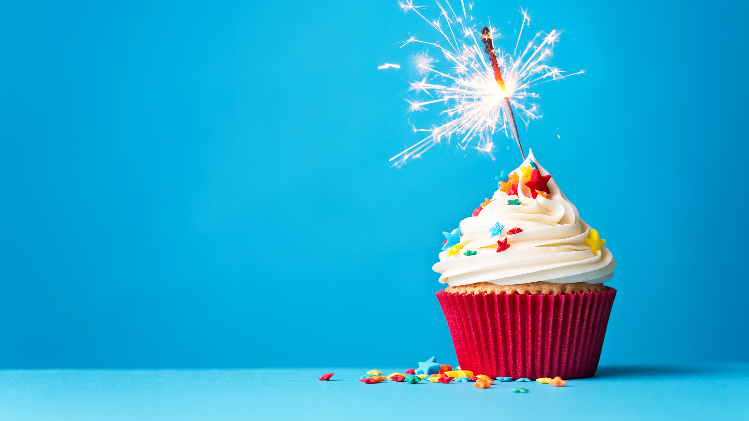 10th-anniversary-cup-cake
